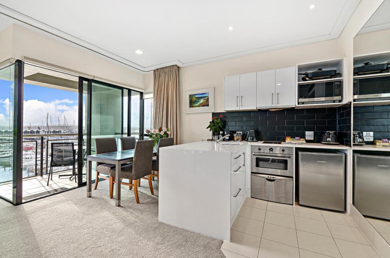 Viaduct Nest Vacay - Sensational Sunsets! Apartment Auckland Bagian luar foto